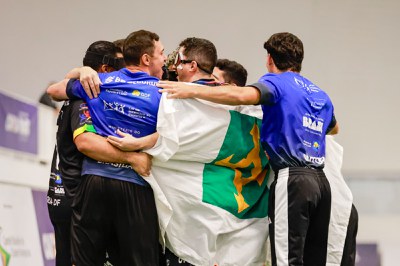 ADEF conquista troféu inédito da Série B com 100% de aproveitamento