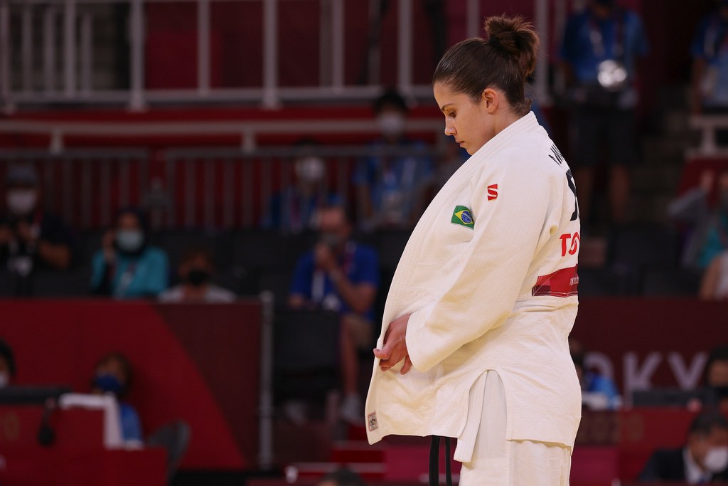 Alana recupera corpo e mente para voltar aos tatames no Grand Prix Alana recupera corpo e mente para voltar aos tatames no Grand Prix