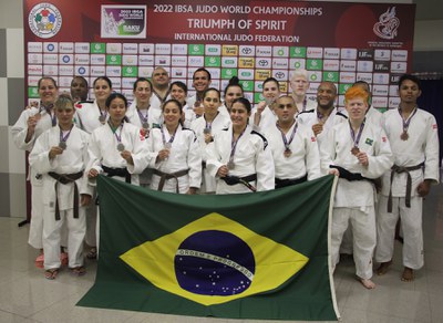 Brasil é prata com as mulheres e bronze com os homens no Mundial