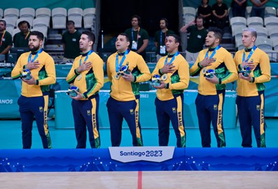Brasil é tetracampeão no goalball masculino, e mulheres levam o bronze