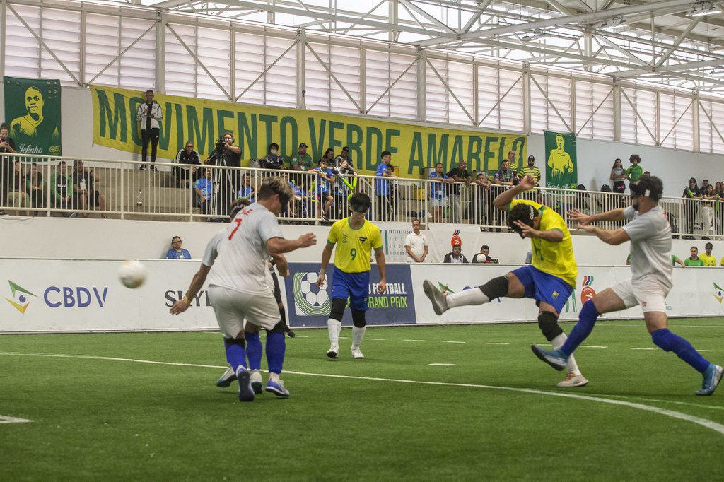 Brasil encara a França às 17h desta sexta na semifinal do Grand Prix