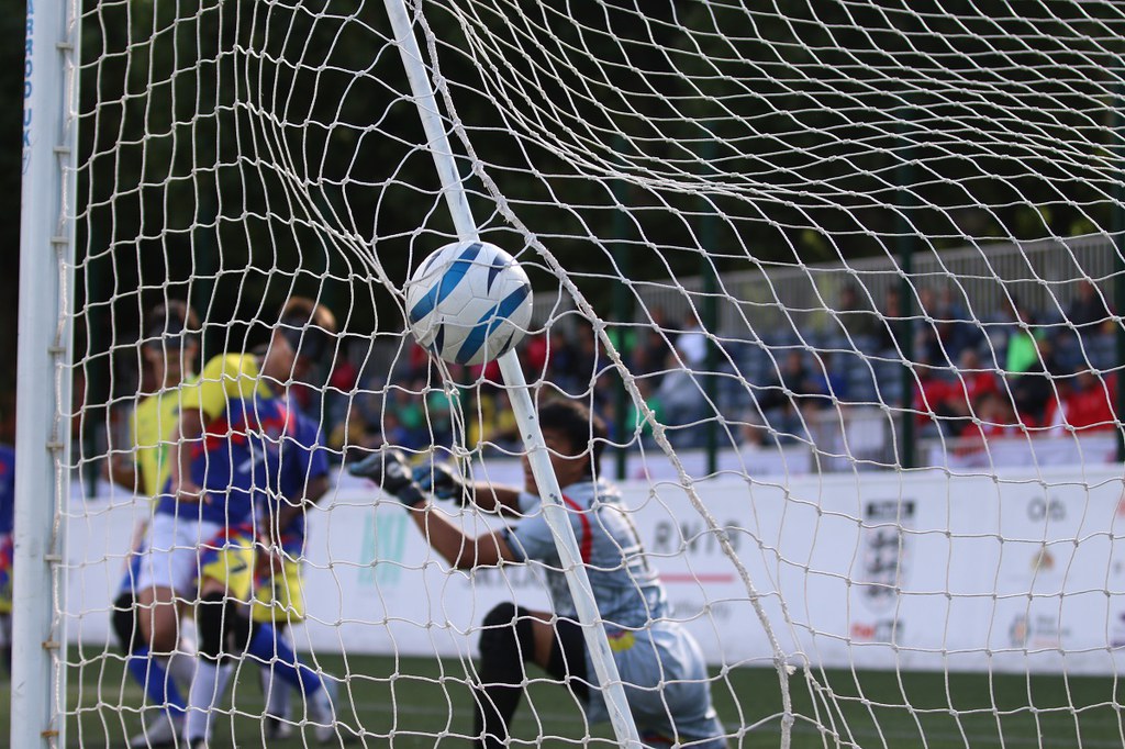 Brasil faz 7 a 1 na Colômbia e fica com o bronze na Copa do Mundo