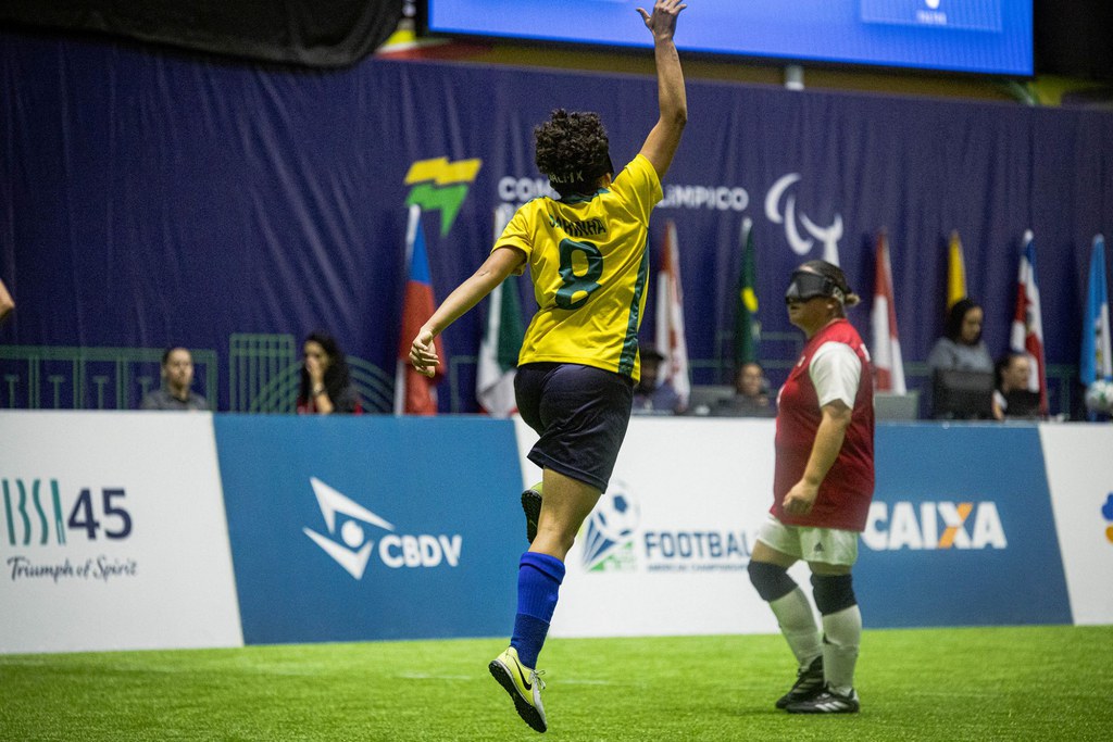 Brasil vence México e garante vaga antecipada na final da Copa América feminina