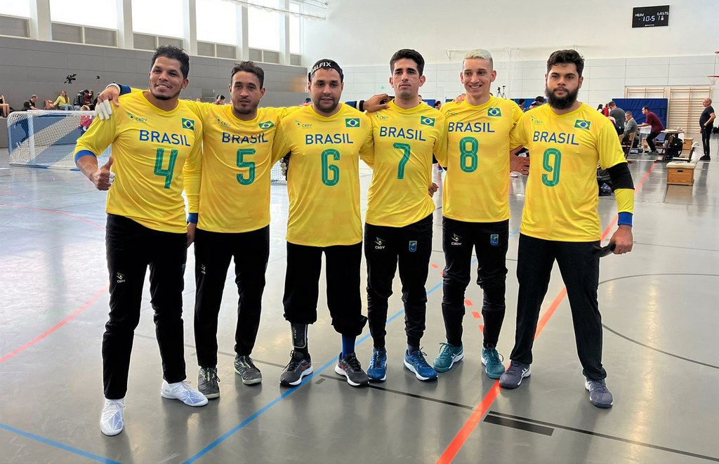 Brasil vence três e perde duas na estreia da Copa das Nações de goalball Brasil vence três e perde duas na estreia da Copa das Nações de goalball