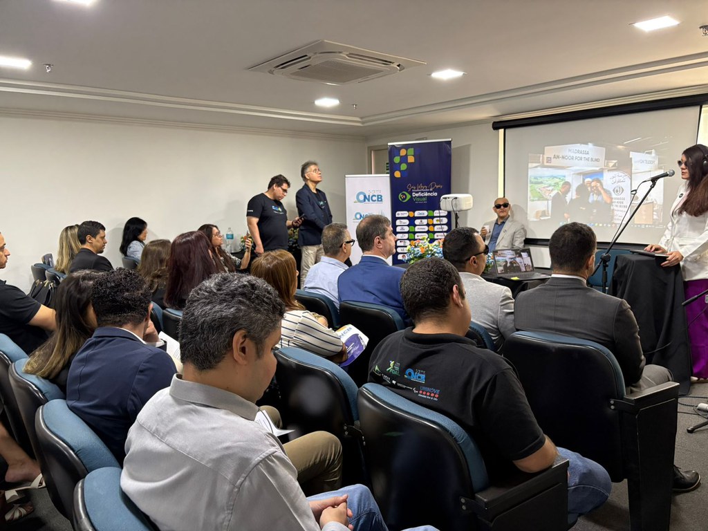 Cerimônia reconhece parceiros do Encontro Mundial da Deficiência Visual