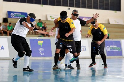 Equipes do Distrito Federal estiveram em quadra no 2° dia de jogos. UNIACE conquistou a primeira vitória na competição; AMC e ADEF empatam em 0x0.