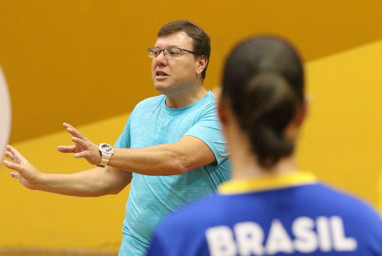 Ex-treinador da Seleção, Alessandro Tosim assume coordenação da base Ex-treinador da Seleção, Alessandro Tosim assume coordenação da base