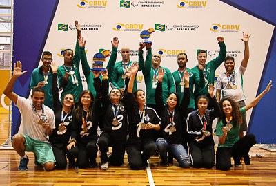 ADEVIBEL-MG conquista o Regional Sudeste 1 de Goalball nas duas categorias