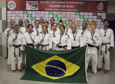 Brasil é prata com as mulheres e bronze com os homens no Mundial