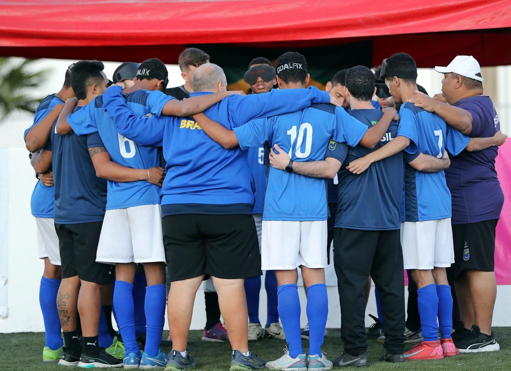 Brasil perde do Peru nos pênaltis e leva a prata na Copa Azteca de futebol