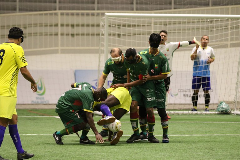 Clássico nacional da Supercopa de Futebol de 5 termina empatado Clássico nacional da Supercopa de Futebol de 5 termina empatado