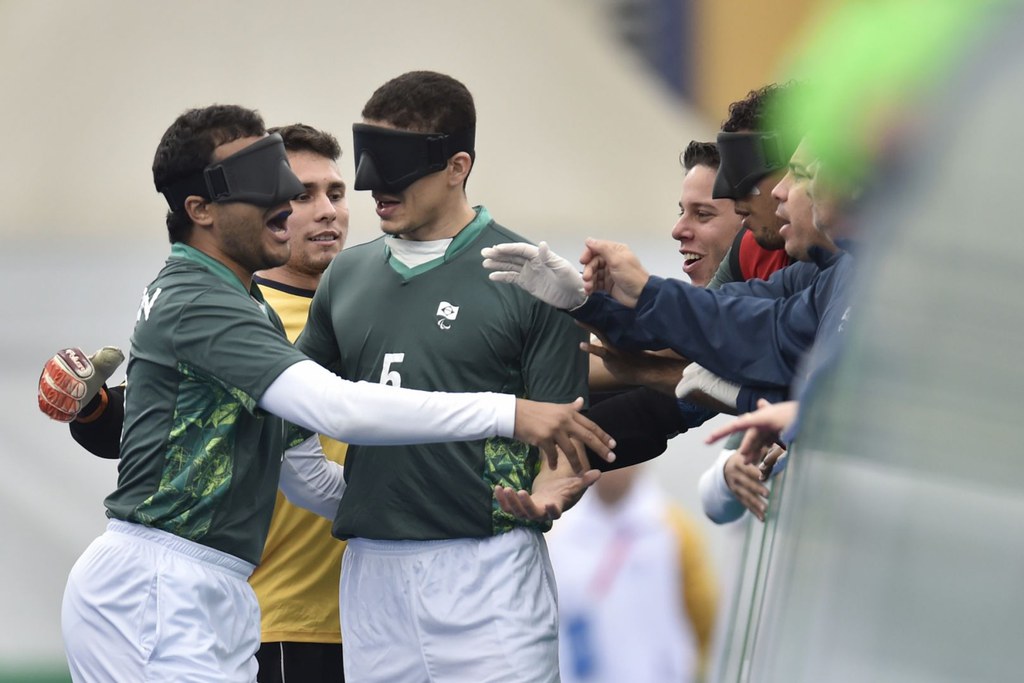 Coletividade: seleções de goalball e futebol de 5 vencem no Peru