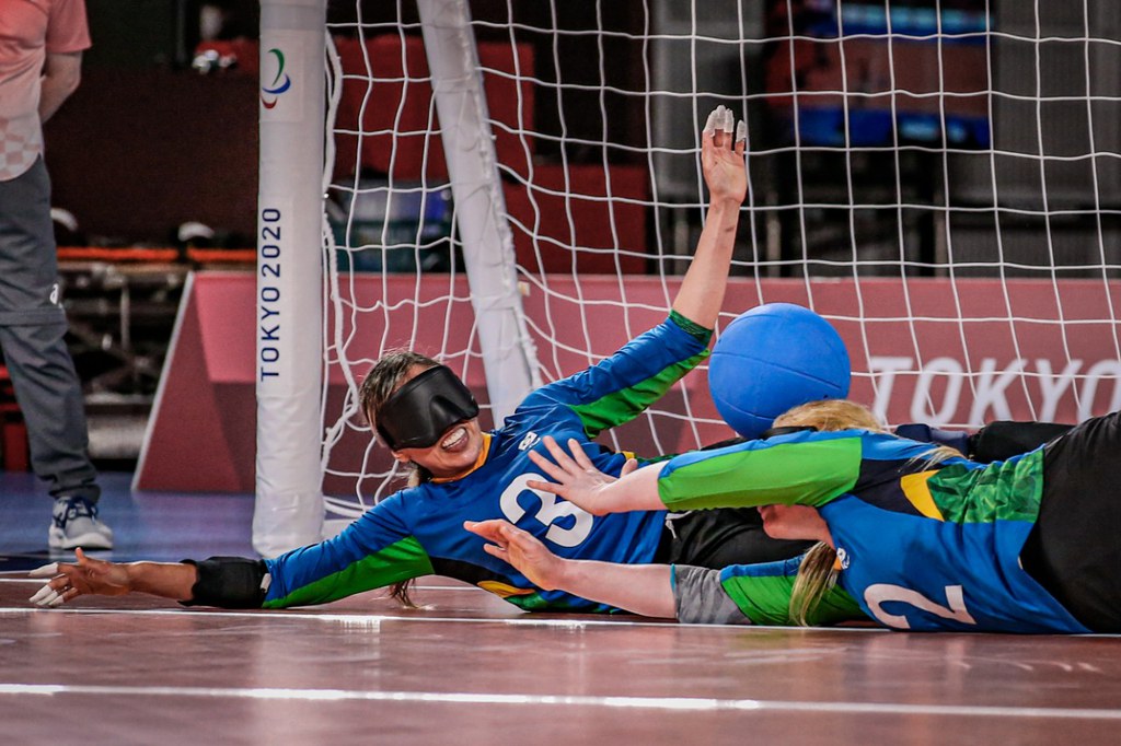 No gol de ouro, Brasil derruba muralha chinesa e vai à semi do goalball