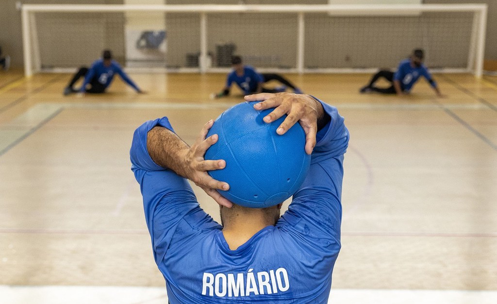 Goalball brasileiro chega à França e times realizam primeiros treinos em Troyes Goalball brasileiro chega à França e times realizam primeiros treinos em Troyes