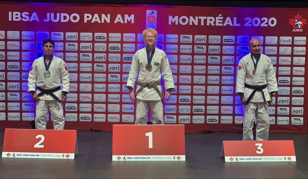 Judô brasileiro brilha e volta do Pan do Canadá com nove medalhas