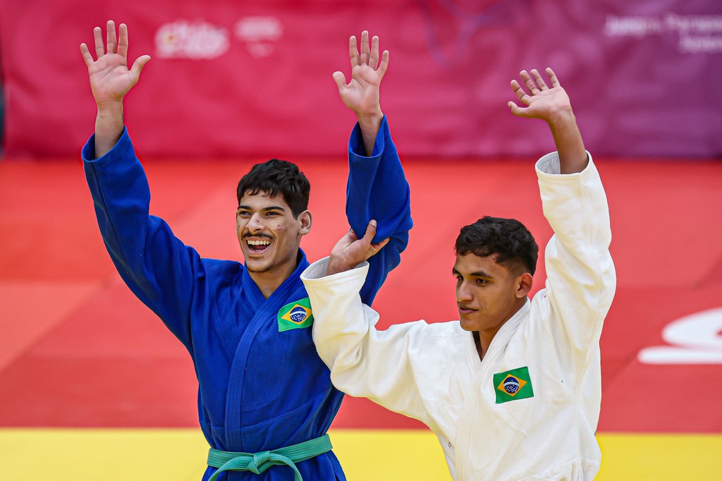 Judô e futebol de cegos vivem dia mágico no Parapan de Jovens