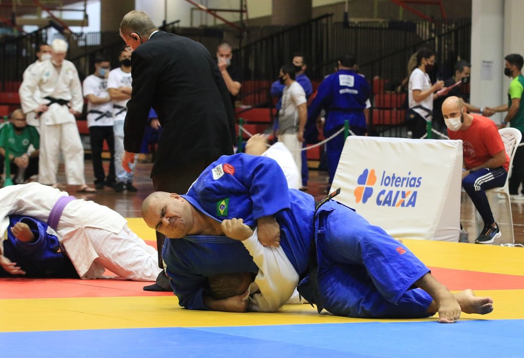 Judocas iniciam ciclo para Paris 2024 medalhando no Grand Prix
