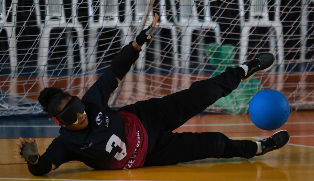 Multicampeã paralímpica, velocista Adria Santos troca as pistas pelo goalball Multicampeã paralímpica, velocista Adria Santos troca as pistas pelo goalball