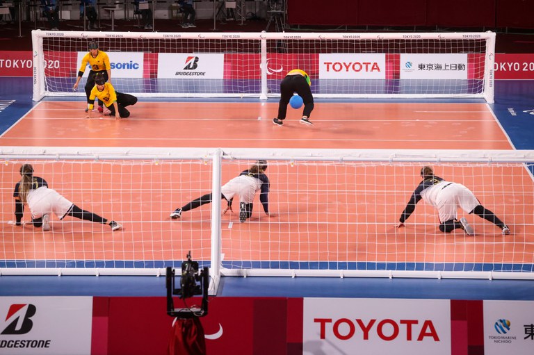 Pênaltis decidem, e brasileiras estreiam com derrota no goalball feminino Pênaltis decidem, e brasileiras estreiam com derrota no goalball feminino