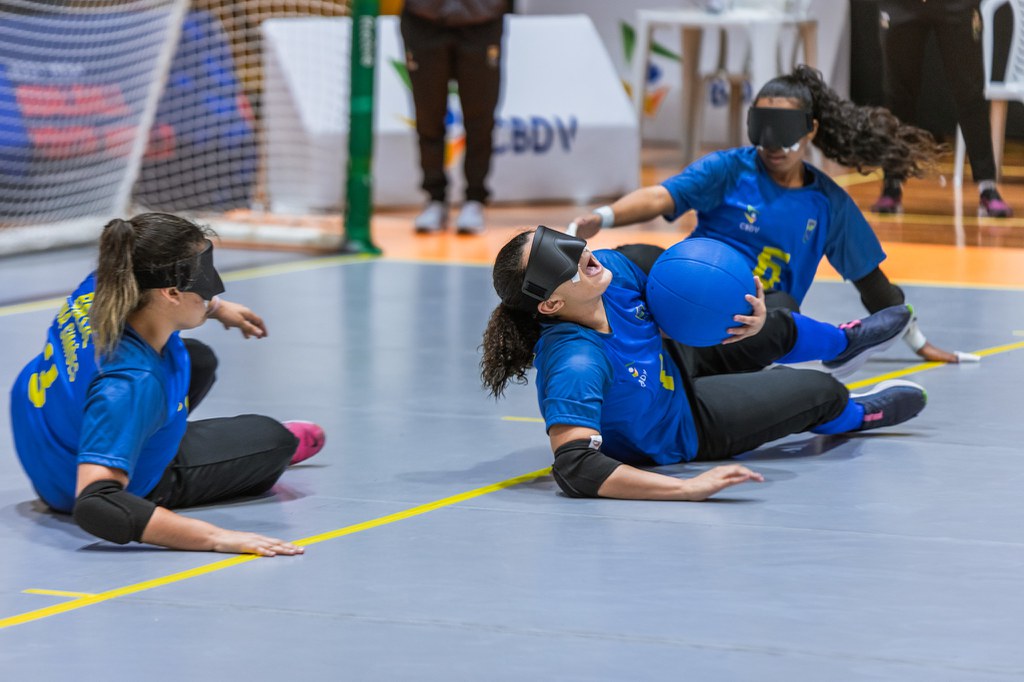 Meninas do Brasil dão show na abertura do Mundial de Jovens Meninas do Brasil dão show na abertura do Mundial de Jovens