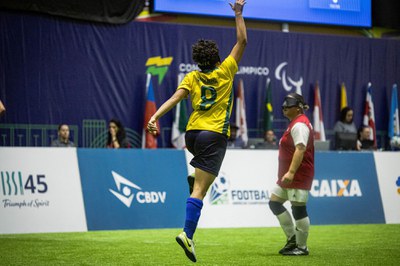 Brasil vence México e garante vaga antecipada na final da Copa América feminina