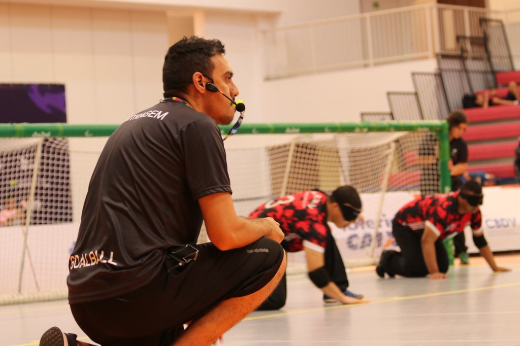 Primeiro dia da Série B de goalball vira maratona no CT Paralímpico