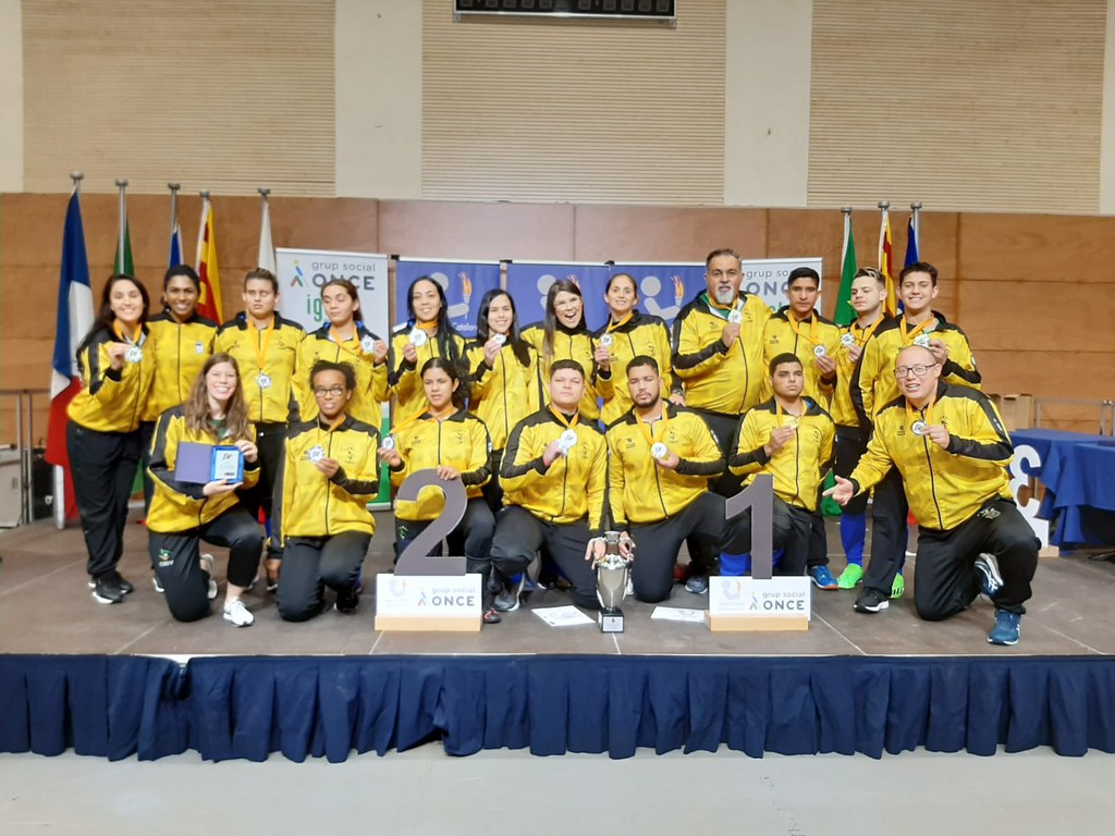 Seleção Brasileira de base ganha ouro e prata em torneio de goalball na Espanha