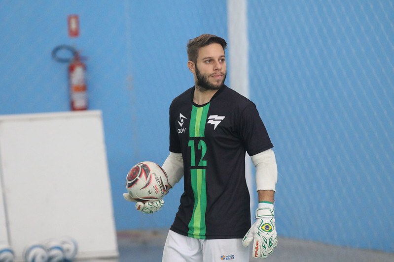 Após período afastado, goleiro Matheus Costa retorna à Seleção Brasileira; confira lista